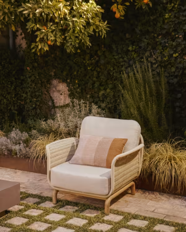 Arm-chair